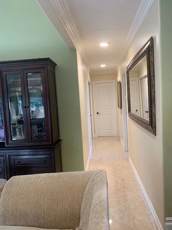 1 bed, 1.0 bath, 1050 sqft, $3,050 — Photo 3