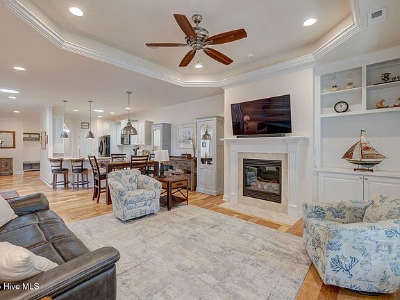 5th image of 3795 Anslow Drive