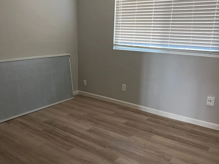 951 N Vulcan Ave — Photo 19