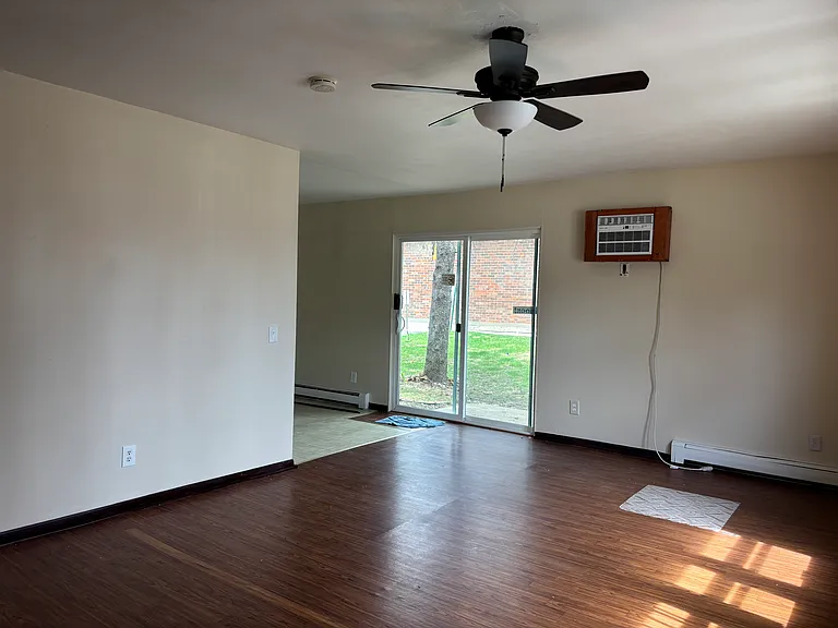 4410 Dwight Dr #2 — Photo 5