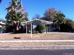 8428 Delco Ave, Winnetka, CA 91306