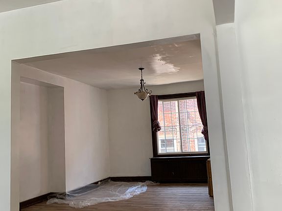 2nd image of 5883 Darlington Rd