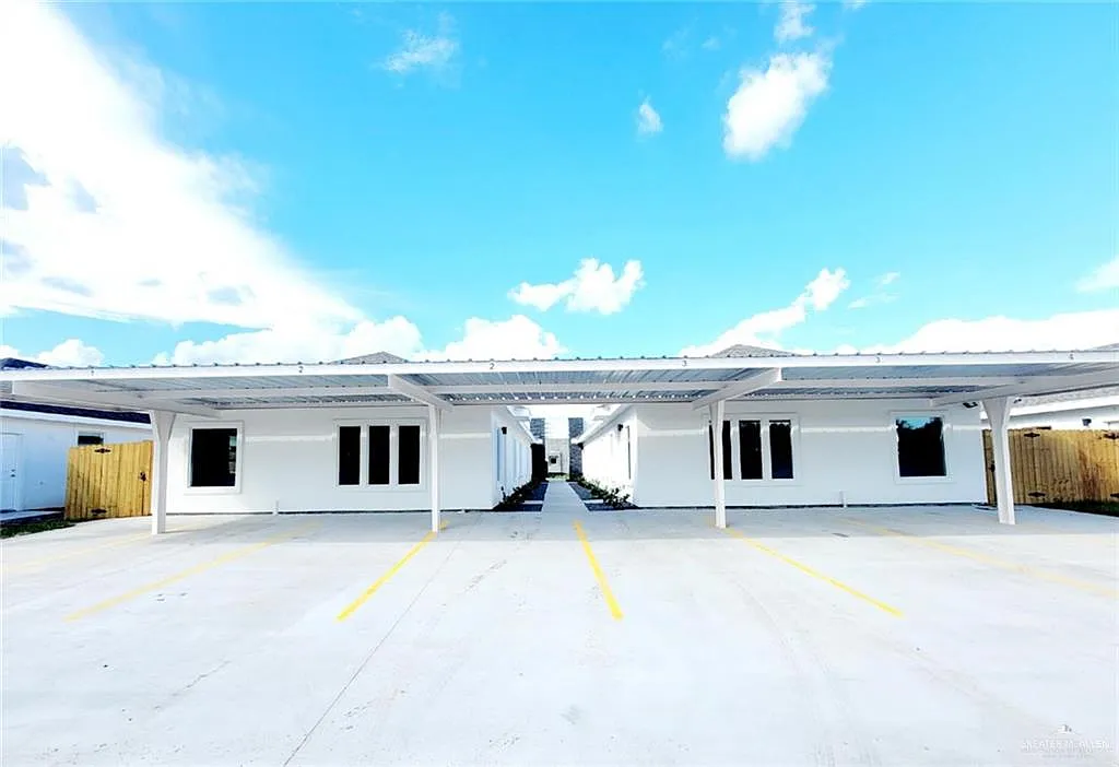 2 bed, 2.0 bath, 940 sqft, $995 — Photo 3