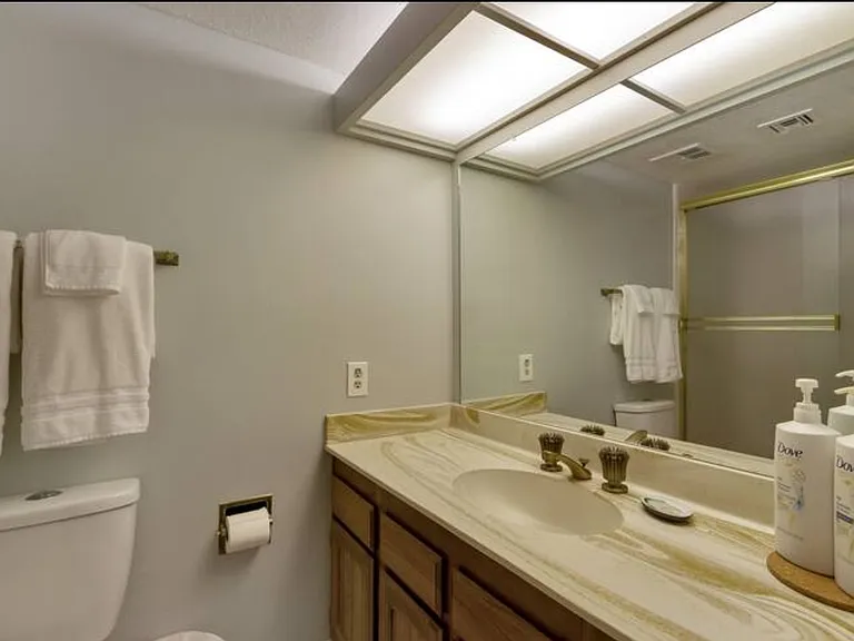 7647 E Medlock Dr — Photo 15