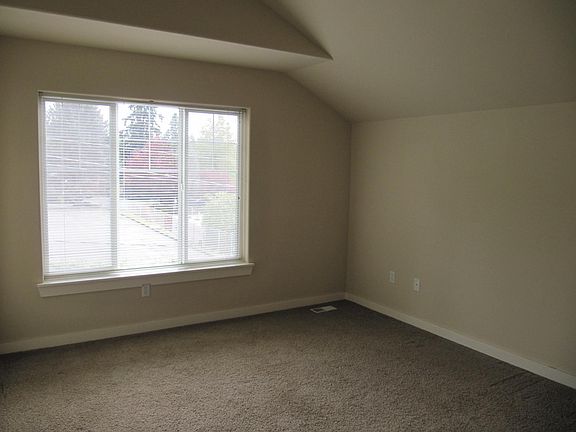 Master Bedroom-Third Floor