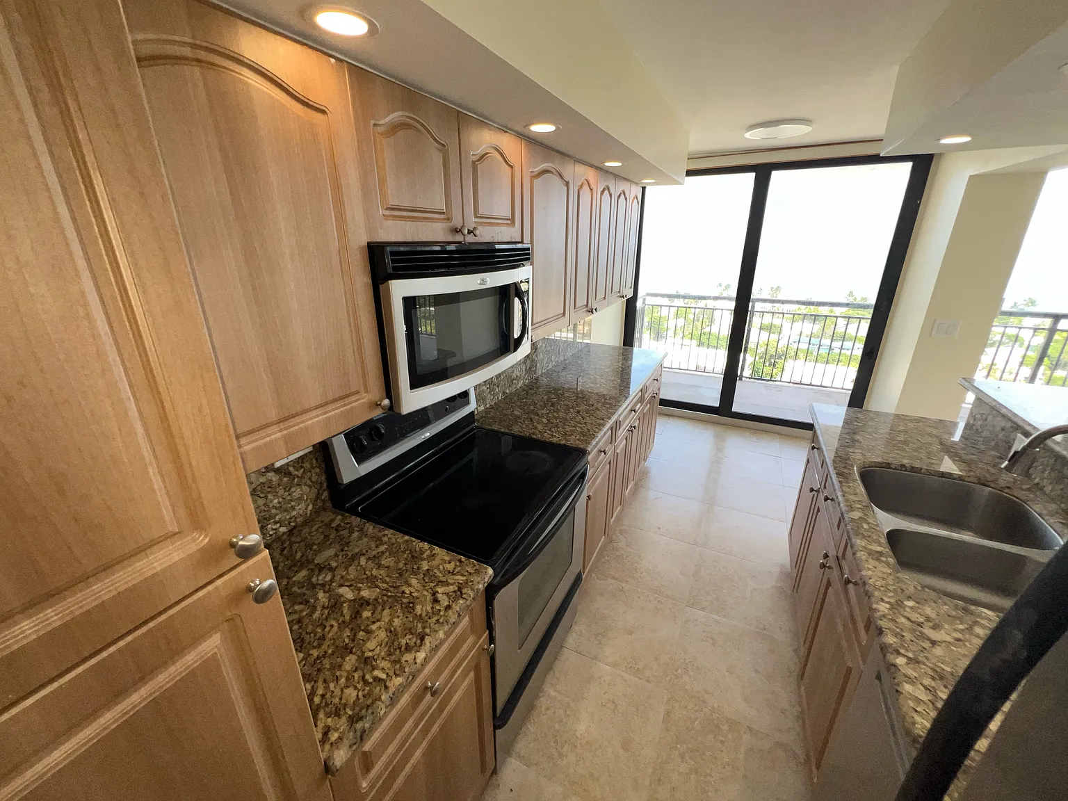 2 bed, 1100 sqft, $3,500 — Photo 4