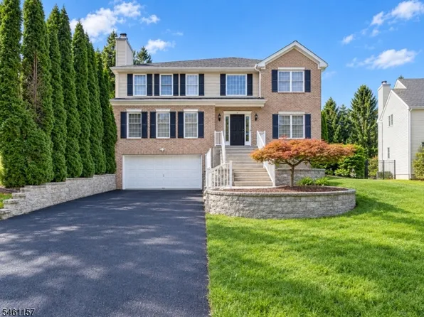 9 Bukiet Ct, Roxbury Twp., NJ 07852