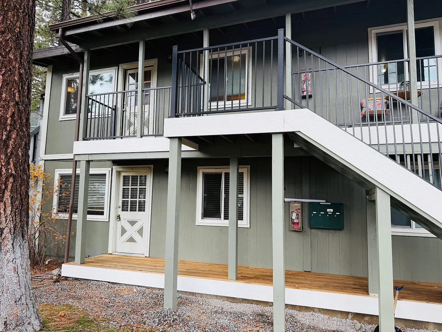 2 bed 1 bath apartment for rent in South Lake Tahoe — Photo 2
