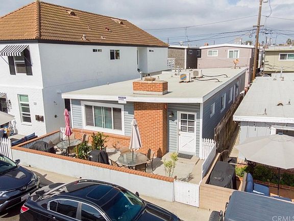 2nd image of 123 44th St #A