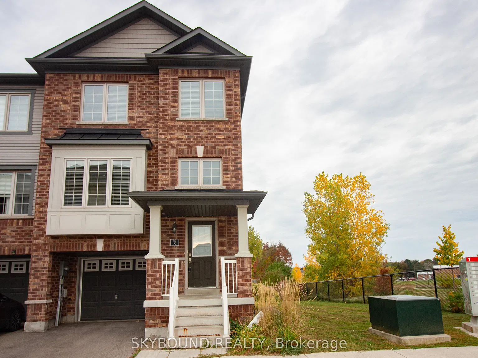 3 bed, $2,650 — Photo 2