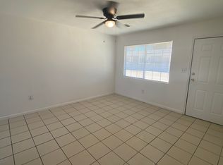 1012 Rodgers Rd APT 1, Hanford, CA 93230