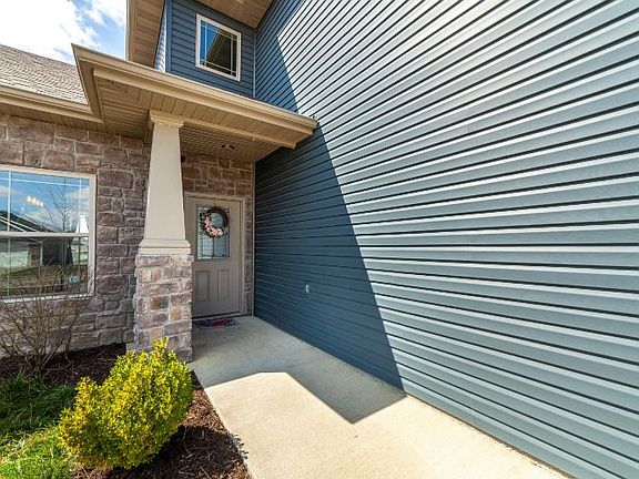4th image of 3504 Yellowwood Dr