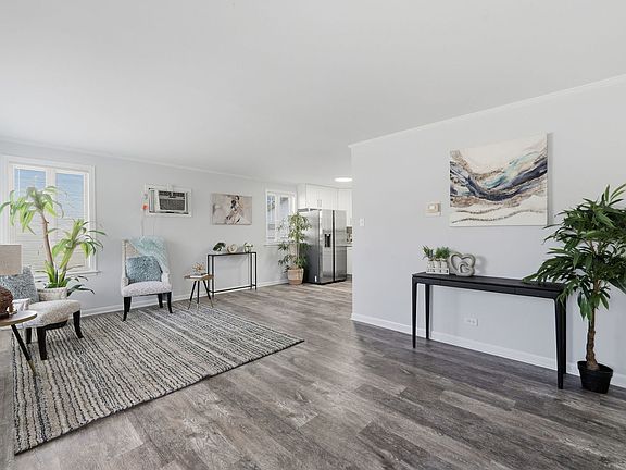 3rd image of 62 Marquette St