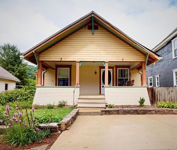 221 Meadow Ave, Mannington, WV, 26582