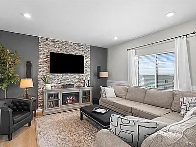 42835 Hawktree Cir — Photo 9