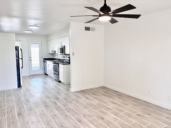 2nd image of 4140 N 10th St #10