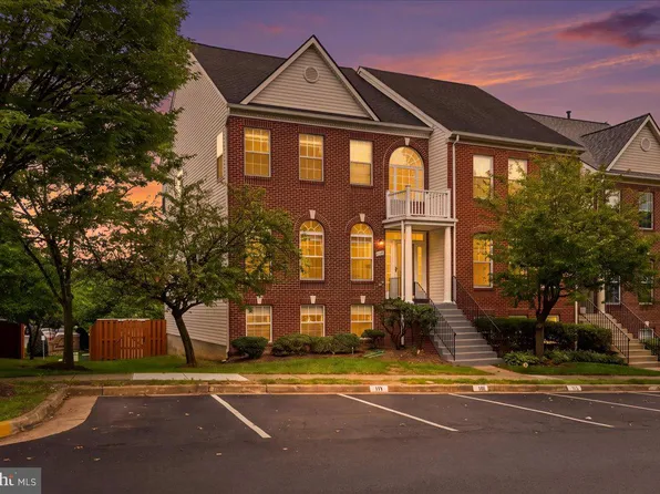 5539 Jowett Ct, Alexandria, VA 22315