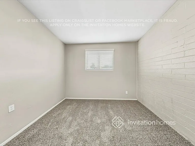 449 S Stewart — Photo 16