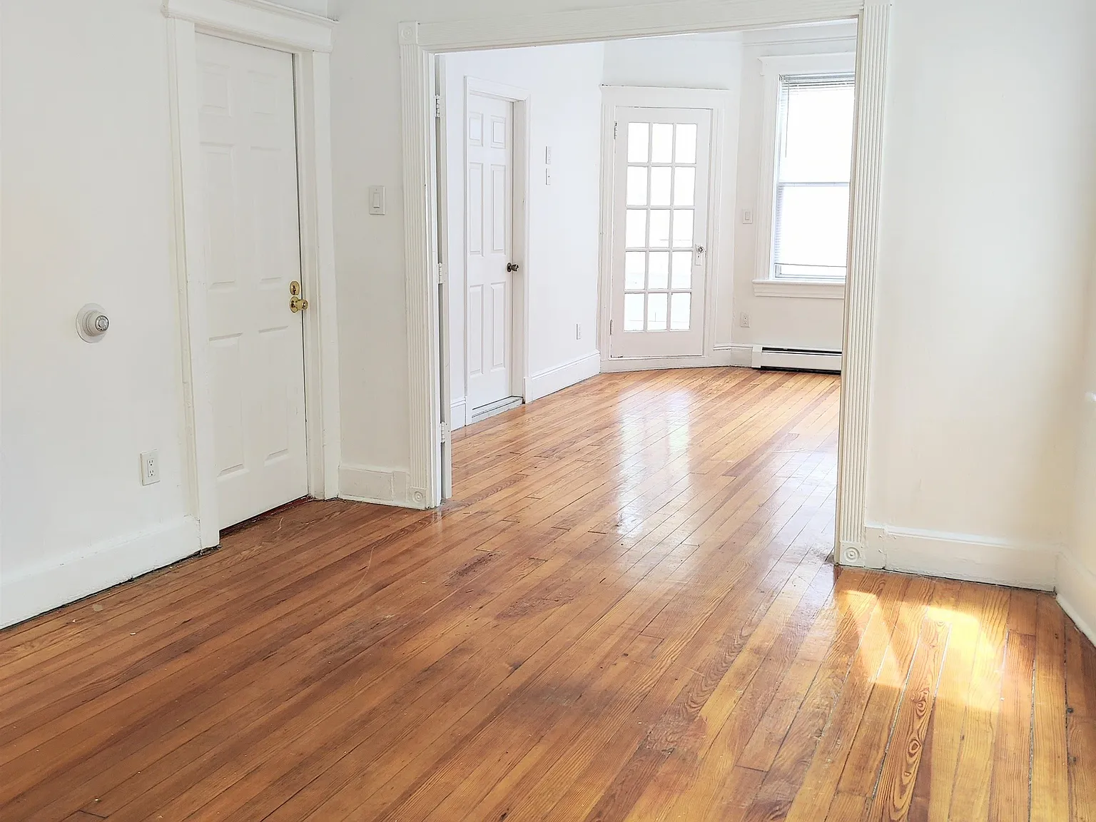 3 bed, 2.0 bath, $2,550 — Photo 3