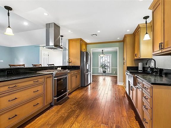 4th image of 135 Magnolia Ct