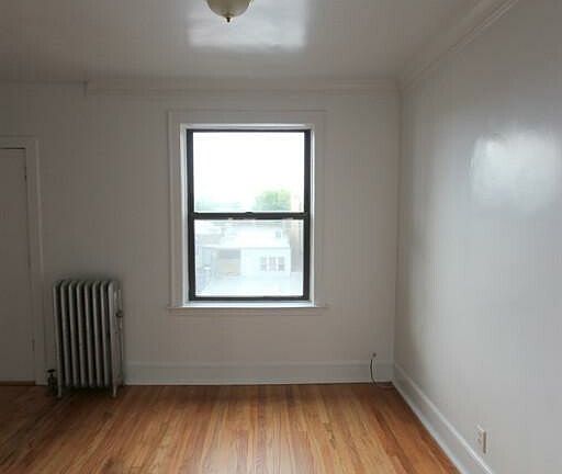3rd image of 2330 N Spaulding Ave #2332.5-1B