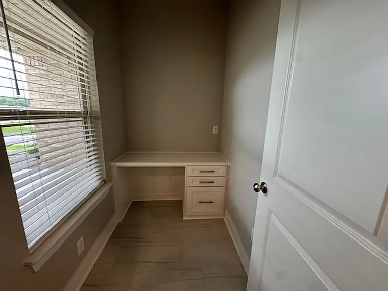 5021 Springwood Cir — Photo 19