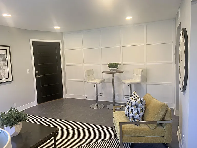 4702 Wakeley St — Photo 2