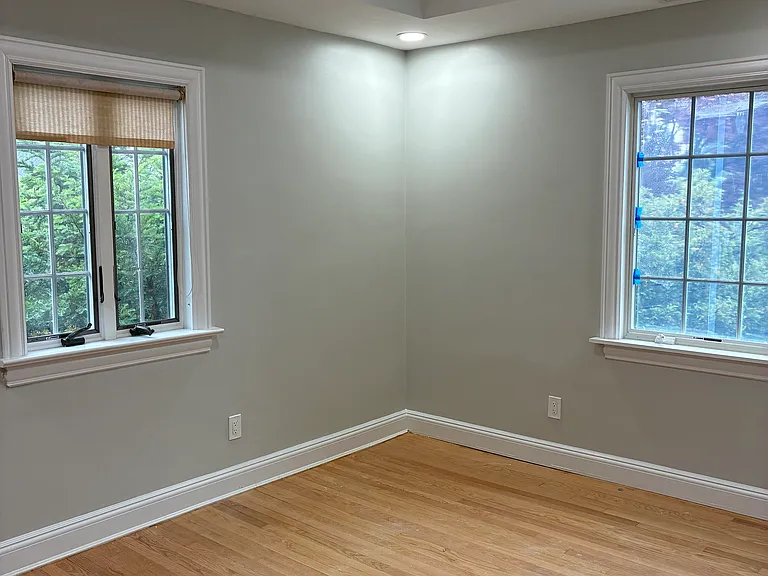 18 Pond Park Rd — Photo 22