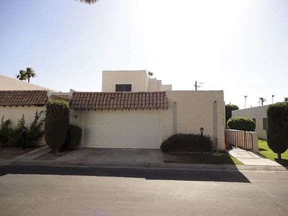 2nd image of 3012 E Torrey Pines Cir