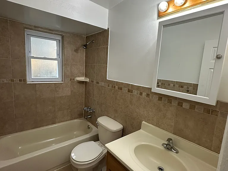 86 Contant Ave, Lodi, NJ 07644 — Photo 5