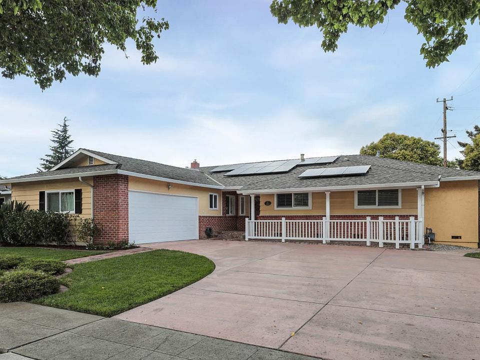 1st image of 383 Sara Ave