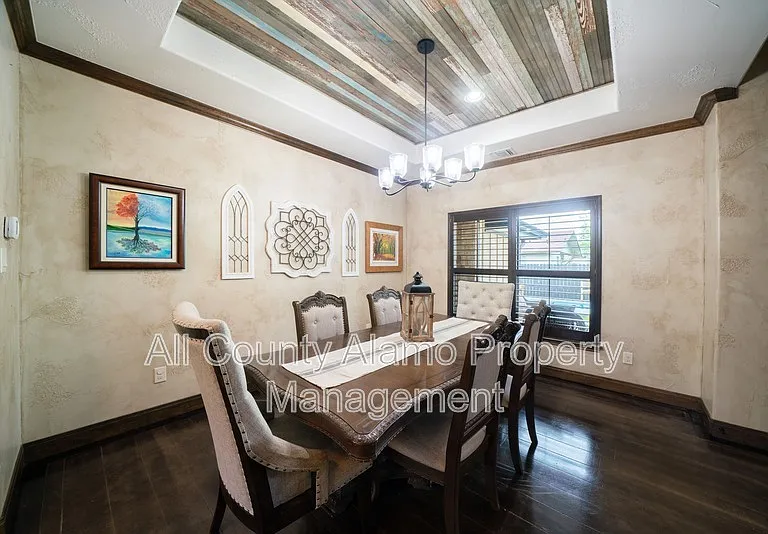 303 Schneider St — Photo 18