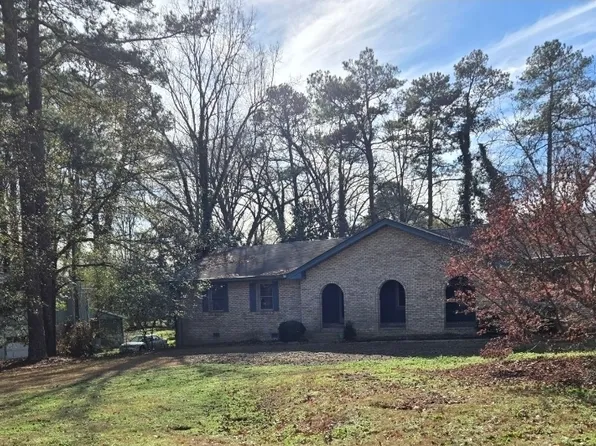 2653 Green Valley Ct, Snellville, GA 30078