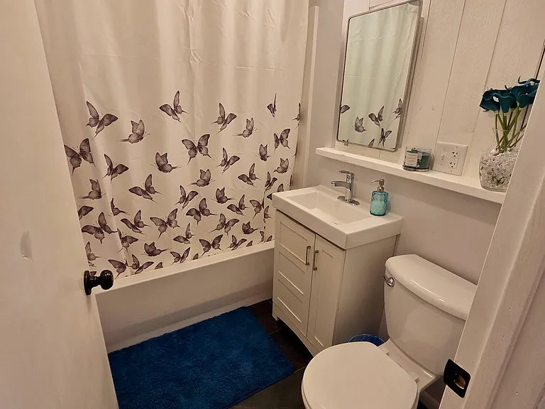 114 W Buffalo St — Photo 14