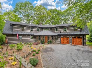 1219 Sheep Pasture Rd, Maggie Valley, NC 28751