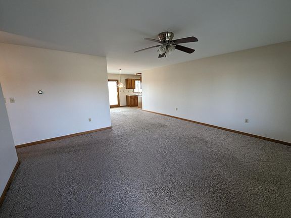 3rd image of 500 Wildwood Dr #500