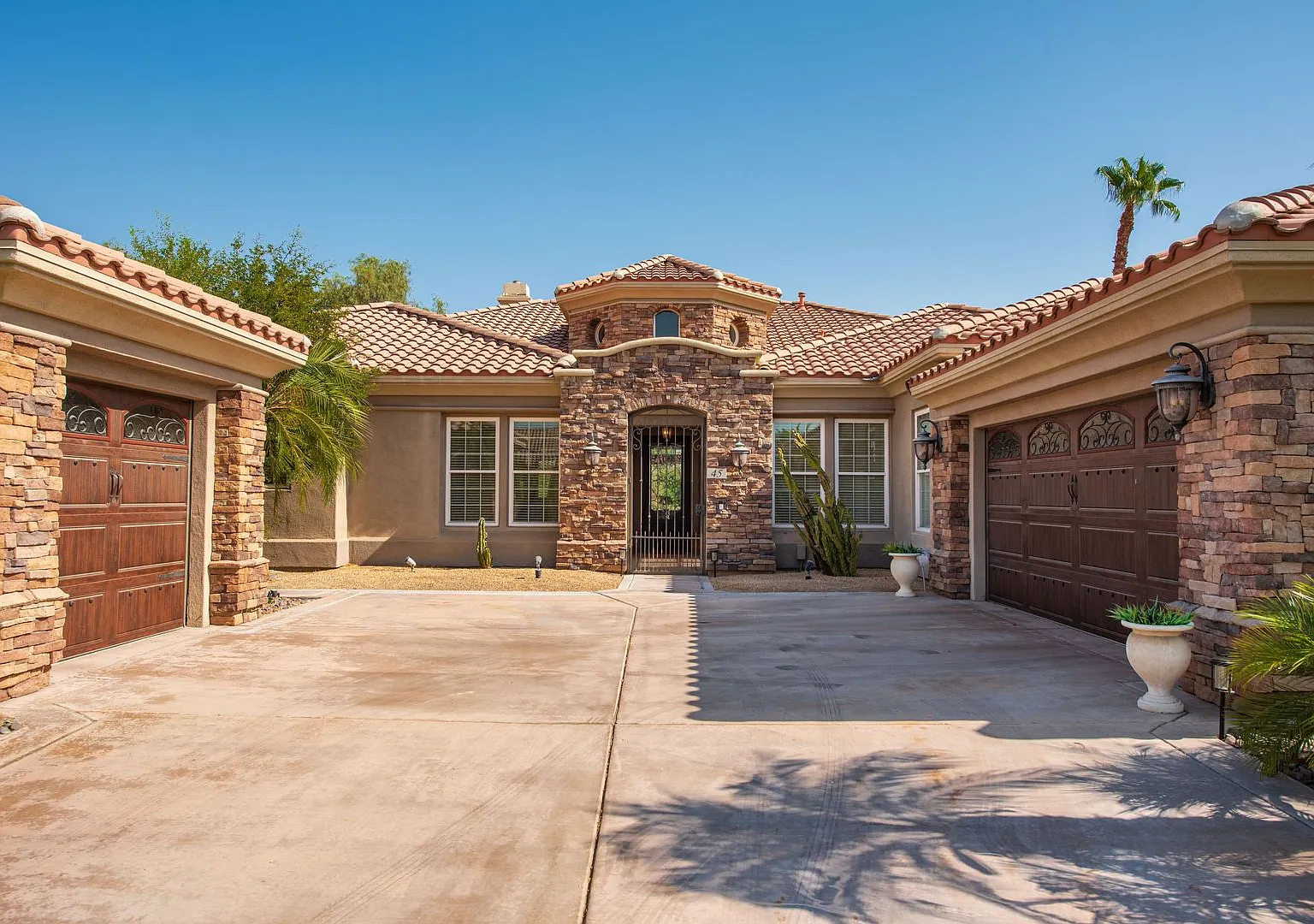 Home - 45 Vista Encantada, Rancho Mirage Golf Course Views, Pool, Spa, Tennis Pickle Ball, Gated ... — Photo 4