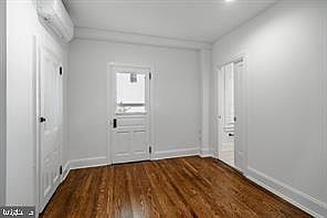 5th image of 537 S Walnut St #2