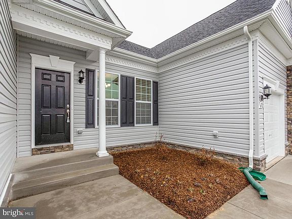 4th image of 23486 Watervale Dr