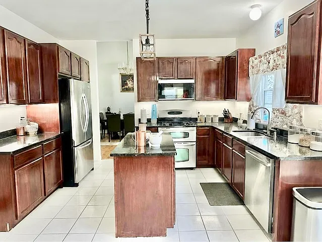 29623 N Birch Ave — Photo 3