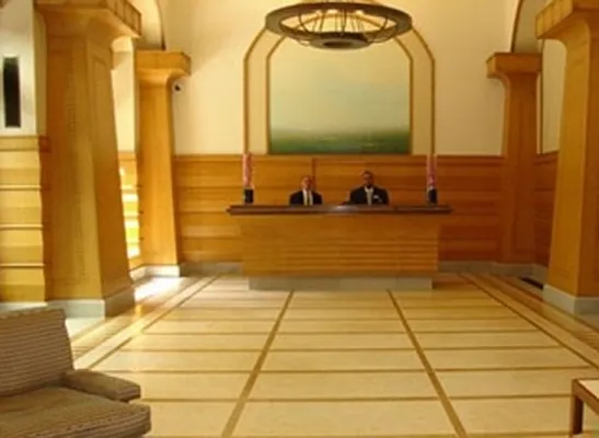 Rented by Fox Residential Group | media 30