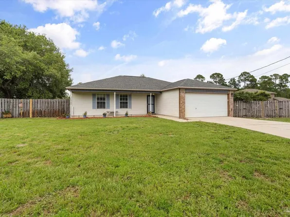 8836 Waynell Ct, Navarre, FL 32566