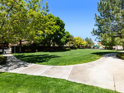 2131 Altura Azul Ln NE, Albuquerque, NM, 87110