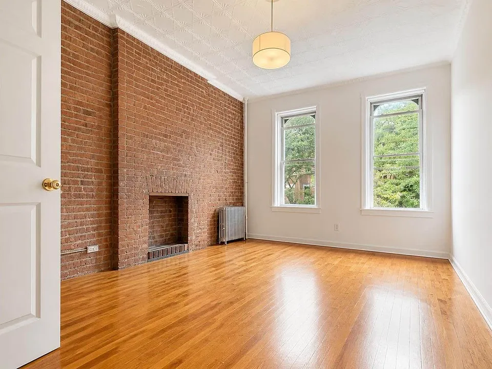 179 Irving Ave #2R