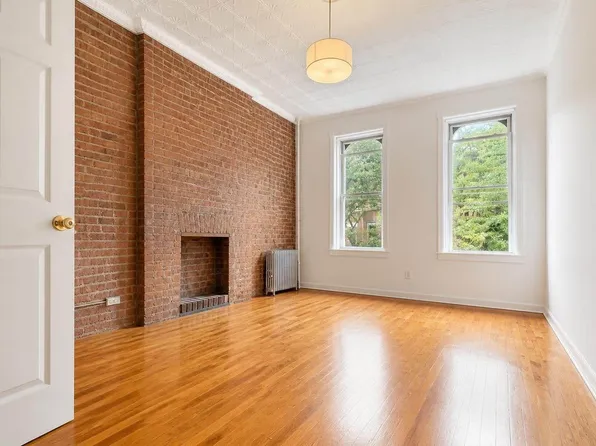 179 Irving Avenue image 1 of 8