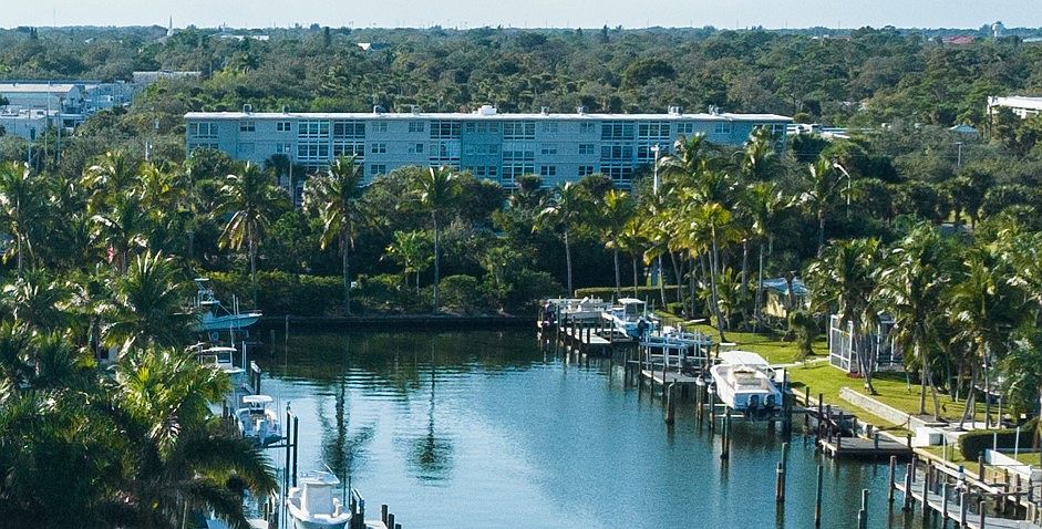 1st image of 2333 Indian River Blvd APT 501