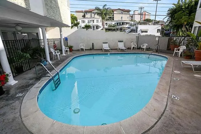 1907 Robinson Ave #108 — Photo 20