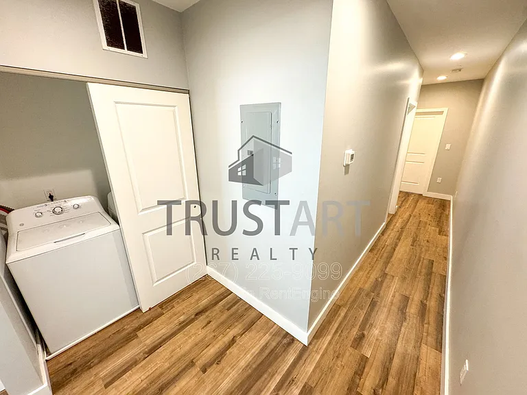 1712 N Marshall St #1 — Photo 6