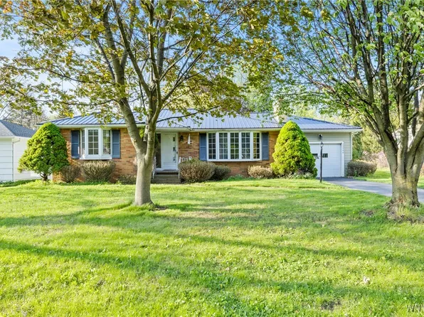 13346 Park St, Alden, NY 14004