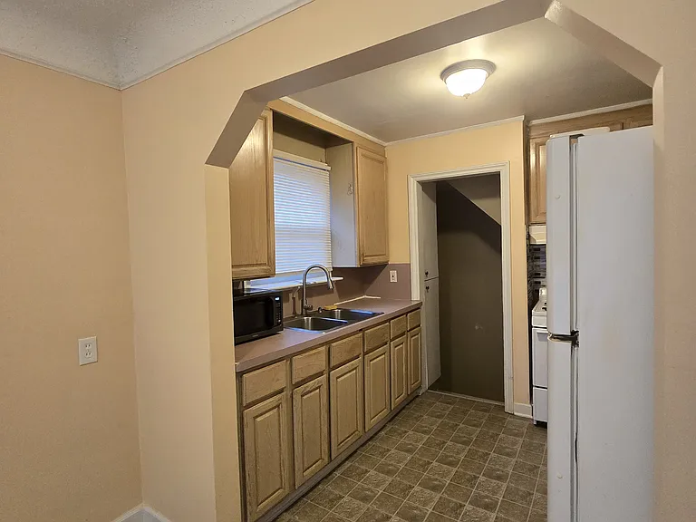 21227 Panama St — Photo 22
